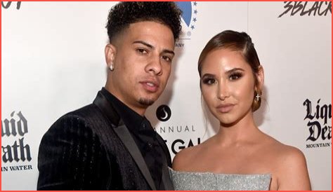 Austin McBroom Biography: Age, Net Worth, Parents, Wife, Wikipedia, Height, Basketball News, Twitter, House, Boxing, The Ace Family